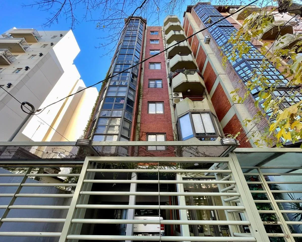 Apartamento de três ambientes em Florida com vaga fixa