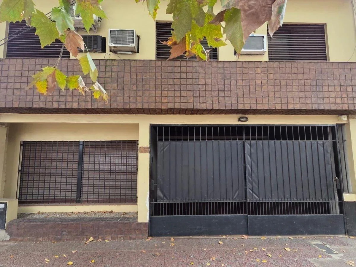 Ground-floor PH with 2 bedrooms in Lomas de Zamora Oeste