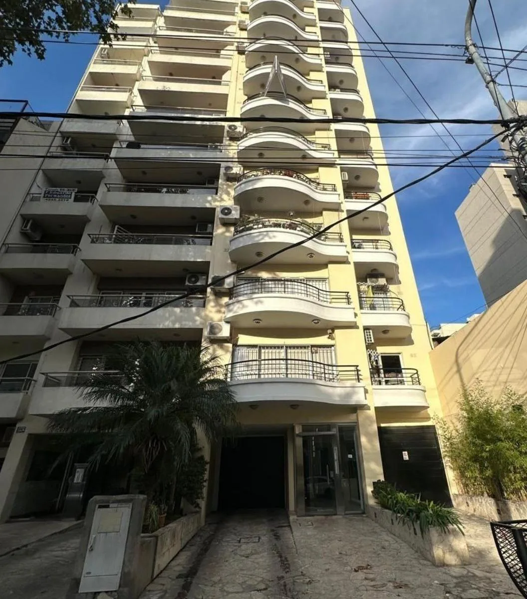 Квартира с 1 спальней в Lanús Oeste