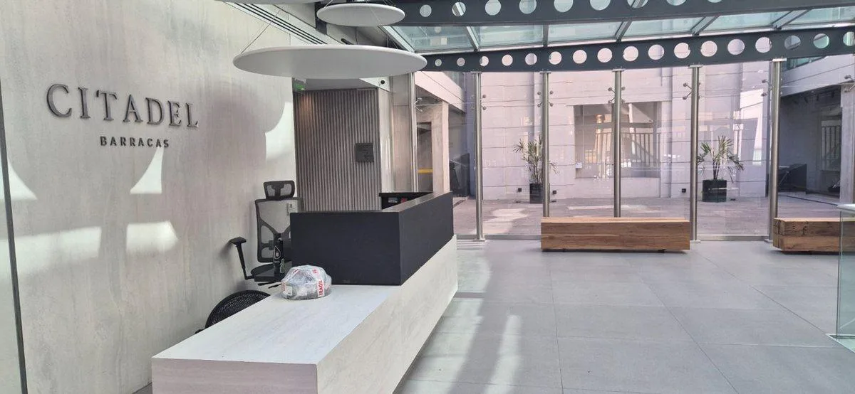 Kitnet com varanda em Barracas