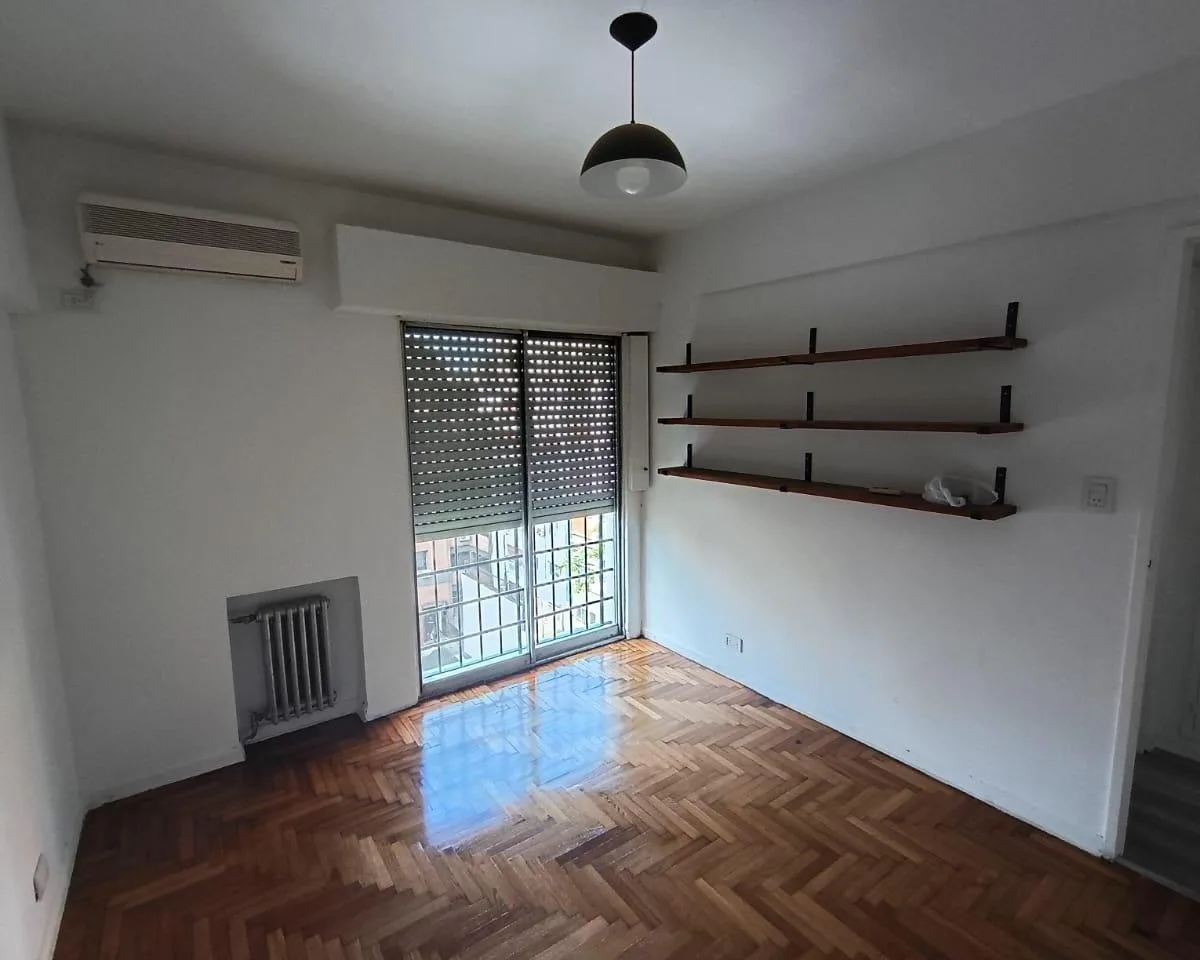 Apartamento de 3 ambientes com varanda francesa em Colegiales