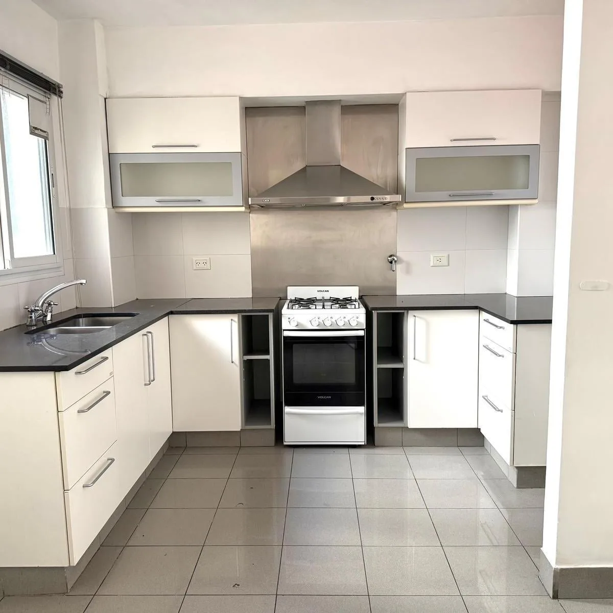 Two-bedroom three-room apartment in Chacarita