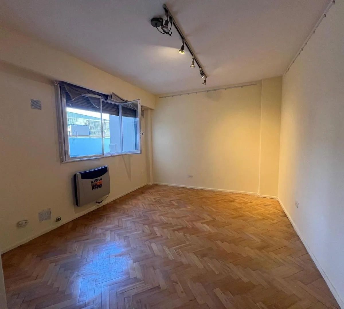 Квартира-студия с тремя комнатами в Villa Crespo