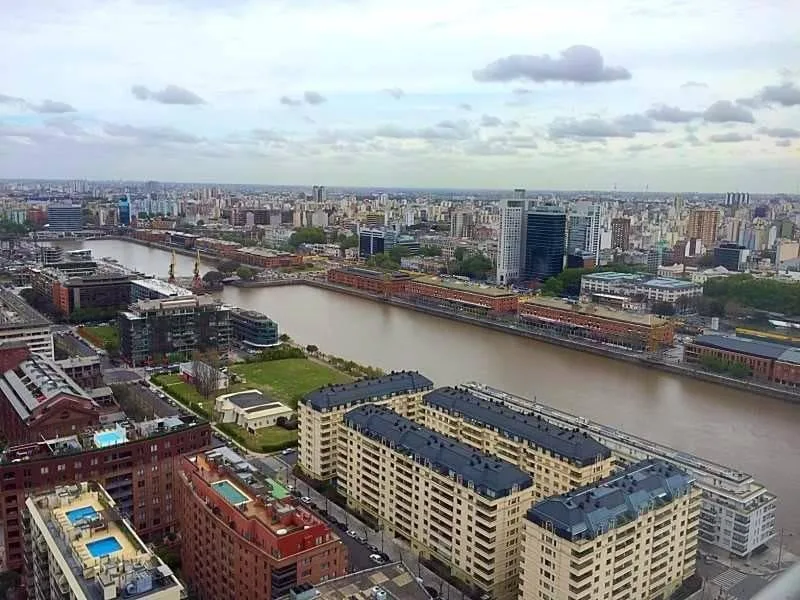 Двухспальная квартира с 2 ванными в Puerto Madero