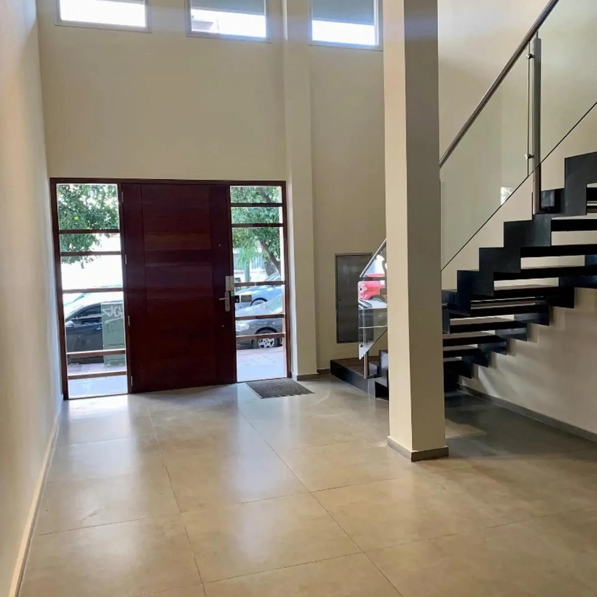 Apartamento de 3 ambientes com 2 suítes e vaga de garagem em Lomas de Zamora
