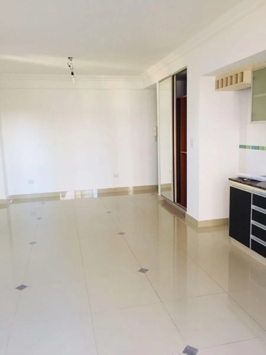 Квартира-студия в центре Remedios de Escalada