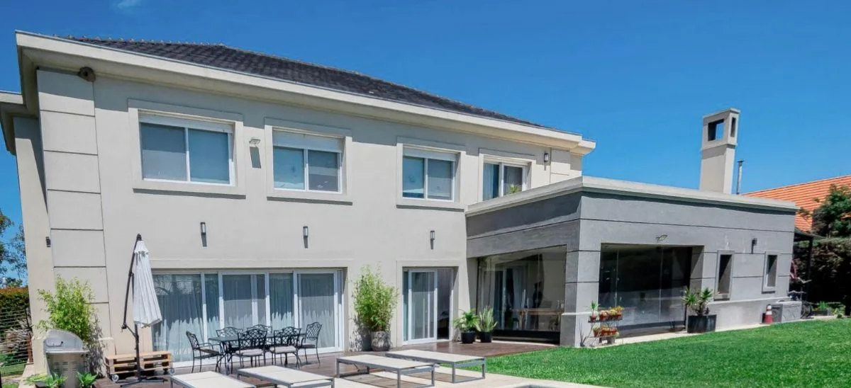 Дом с 5 спальнями в Las Barrancas