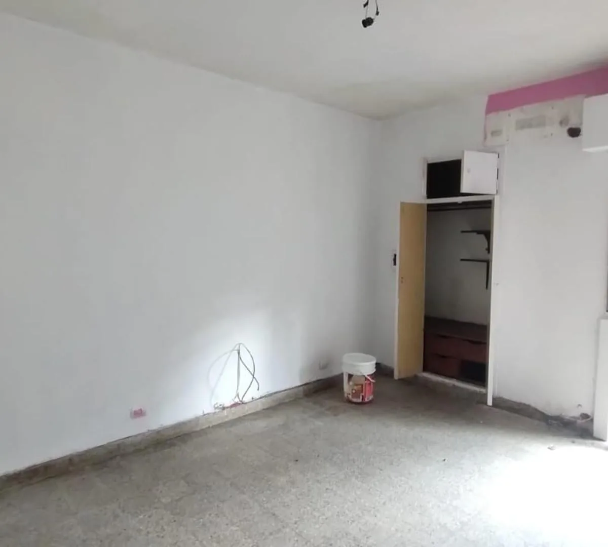 Квартира 3-комнатная с 2 спальнями в General San Martín Centro