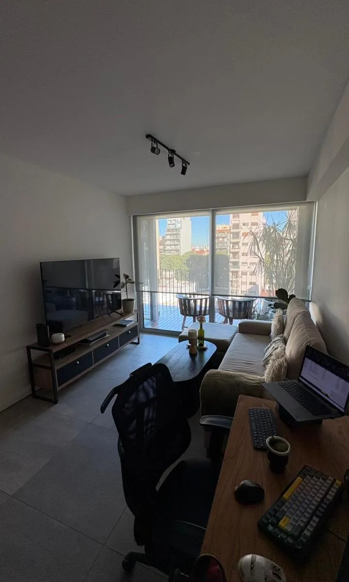 Departamento en Alquiler 2 Amb. Edificio Azcuy, Donna Reggia