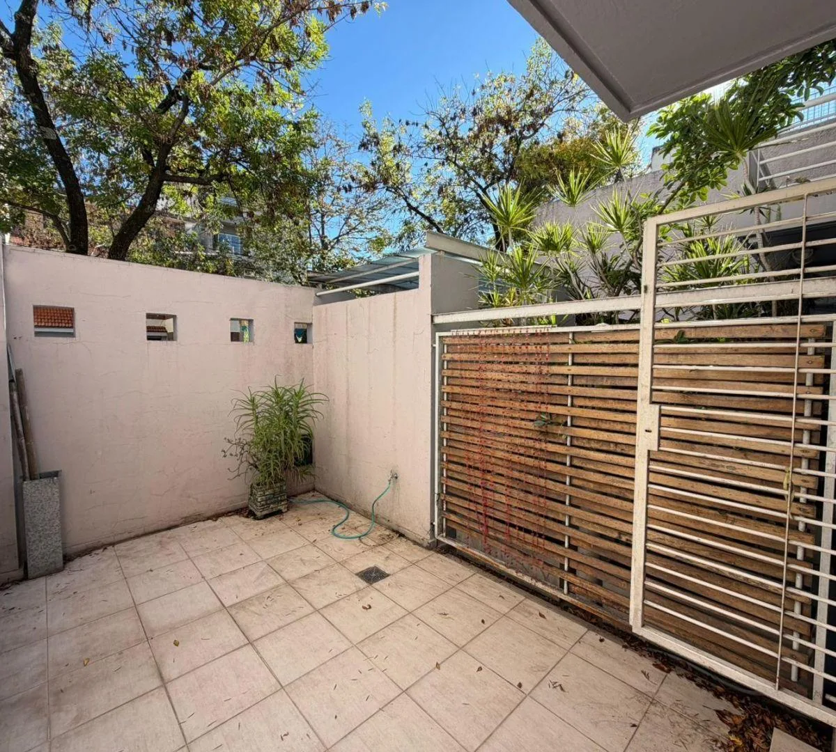 Квартира с 1 спальней и 2 патио в Saavedra