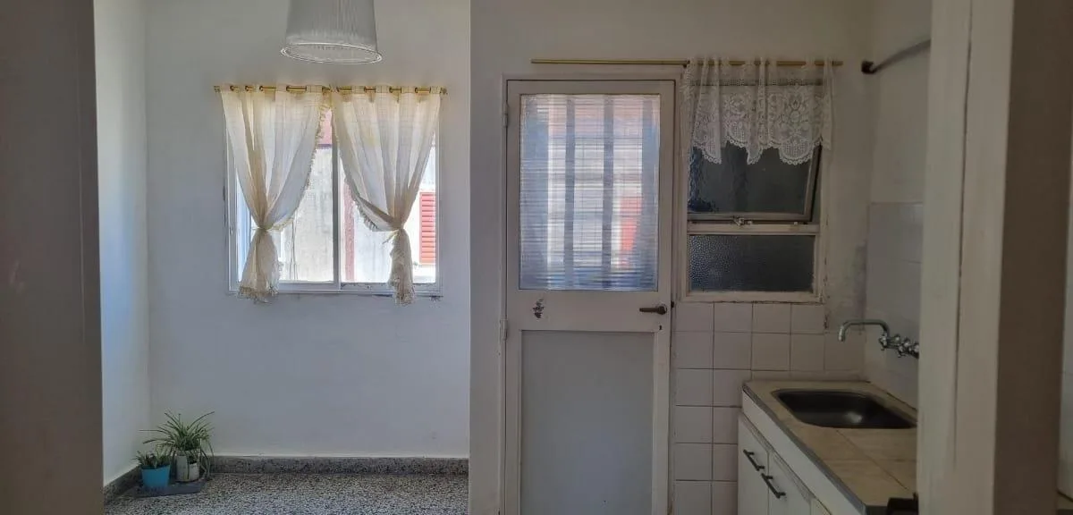 Departamento 2 Piso 3 Ambientes Barrio Juan El Bueno