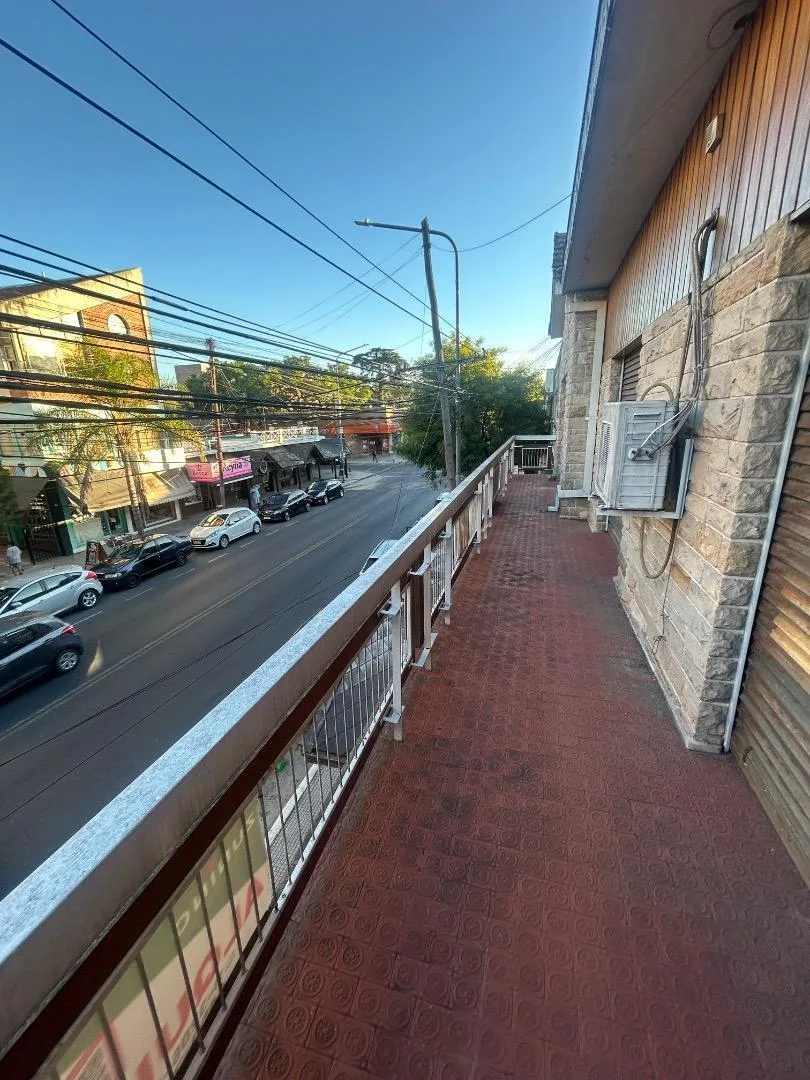 PH térreo com 3 dormitórios em Hurlingham