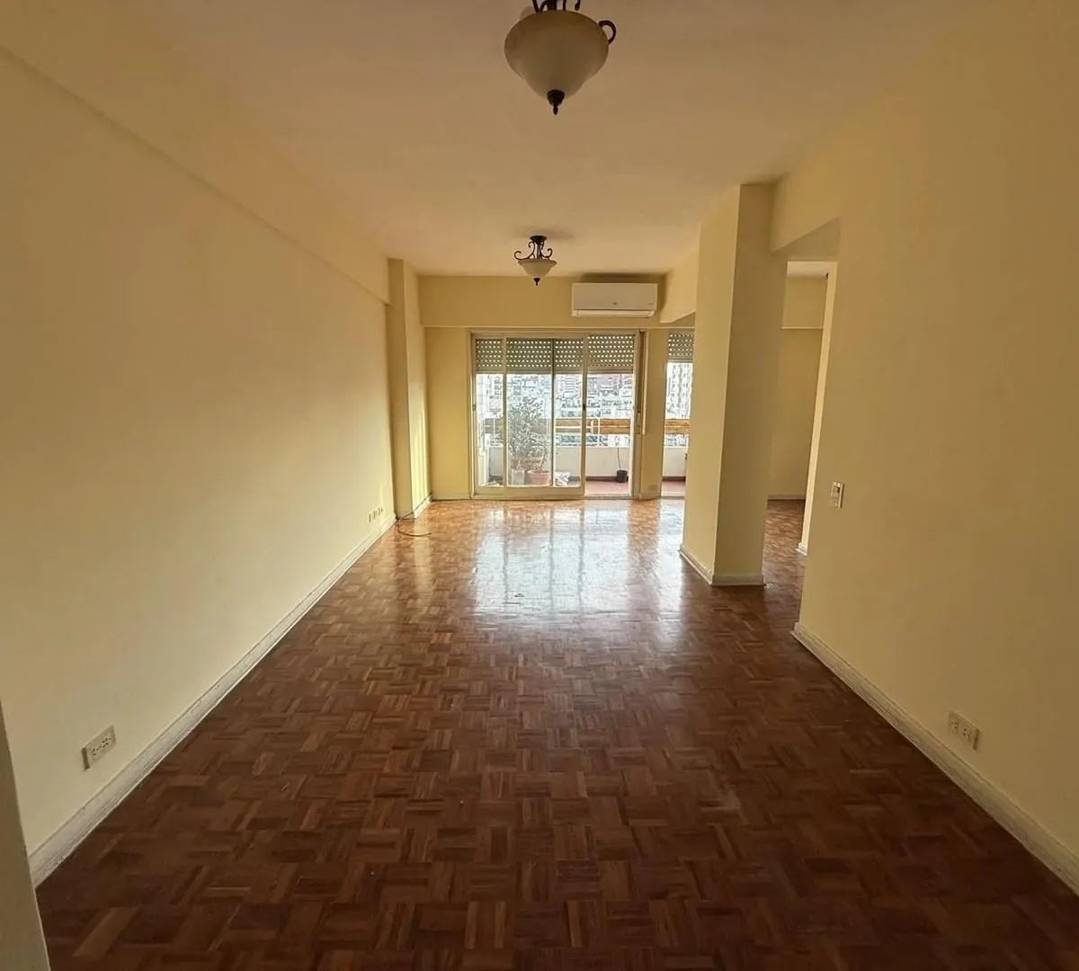 Departamento de 2 ambientes en piso alto con balcón en Belgrano