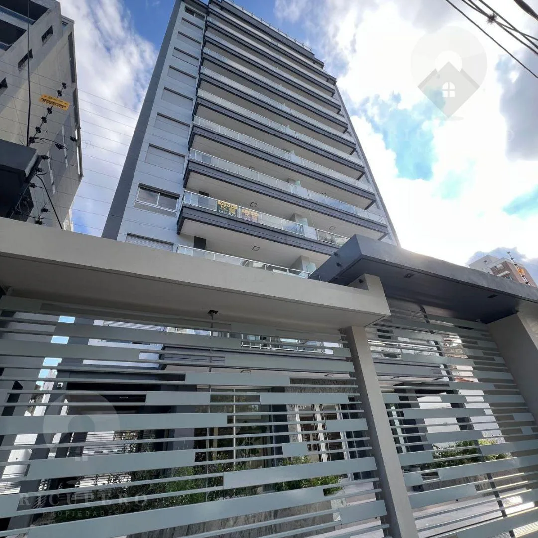 Three-room apartment in Quilmes near Av. Mitre