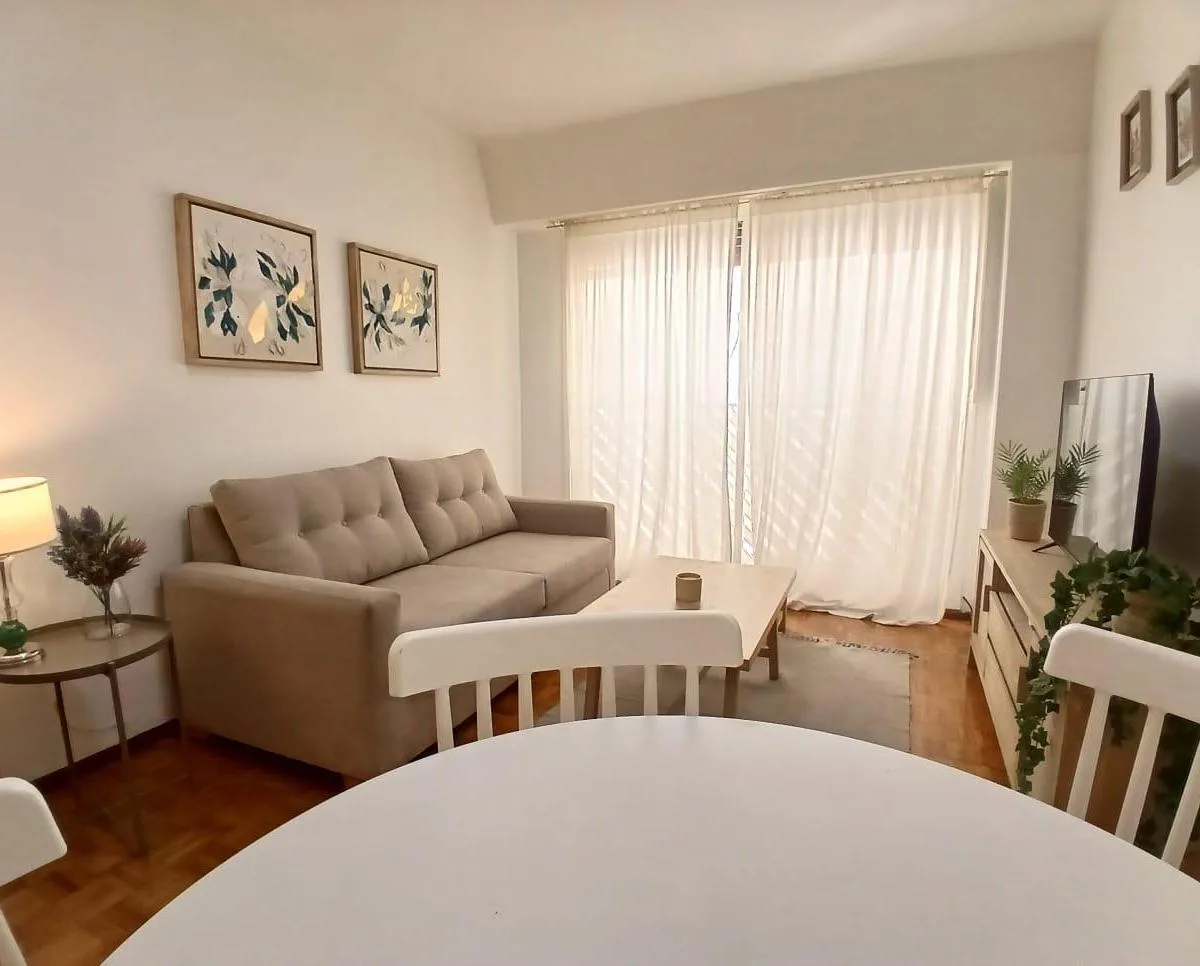Departamento de 2 ambientes con 1 dormitorio en Recoleta