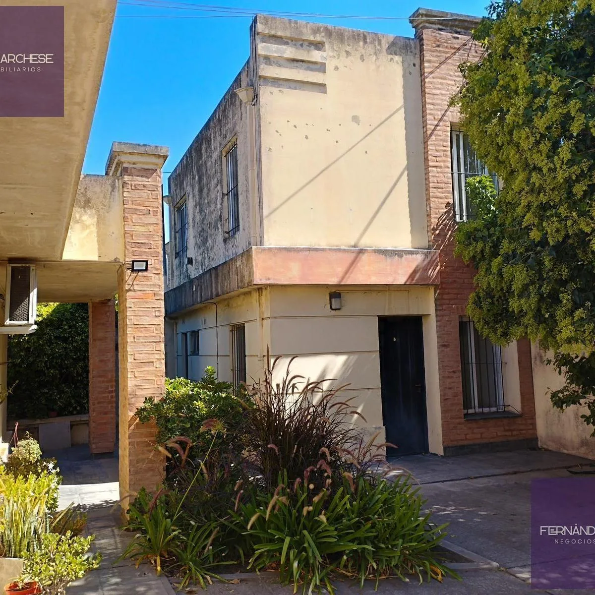 Apartamento dúplex com 2 quartos em Luján