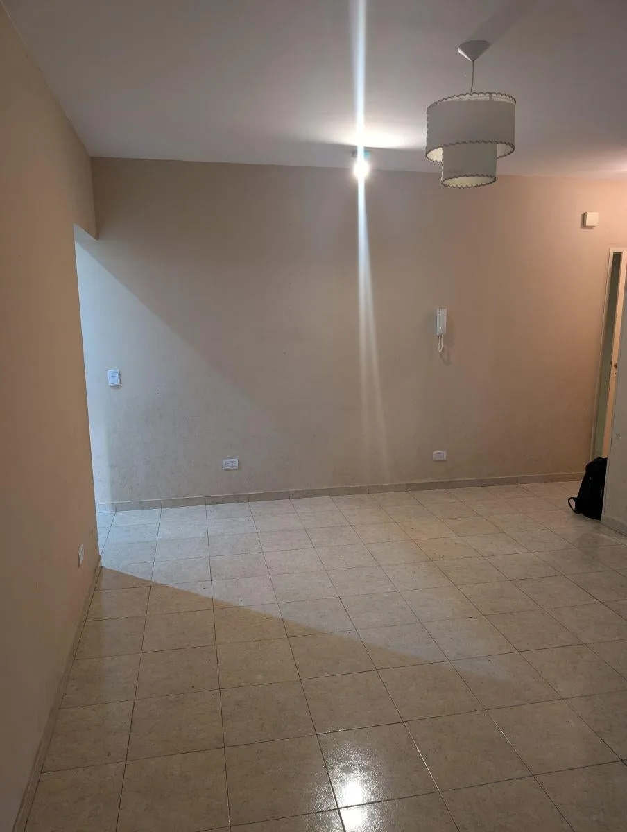 Квартира-студия с балконом и спальней в Versalles