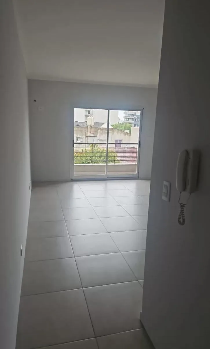 Studio apartment near Villa Bosch railway station in General San Martín