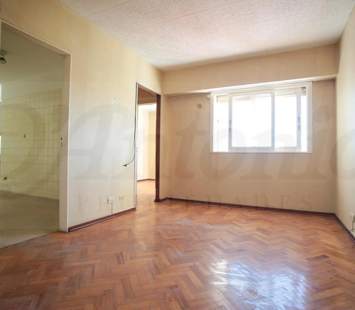 Двухкомнатная квартира в Caballito рядом с Av. Rivadavia и Plaza Flores