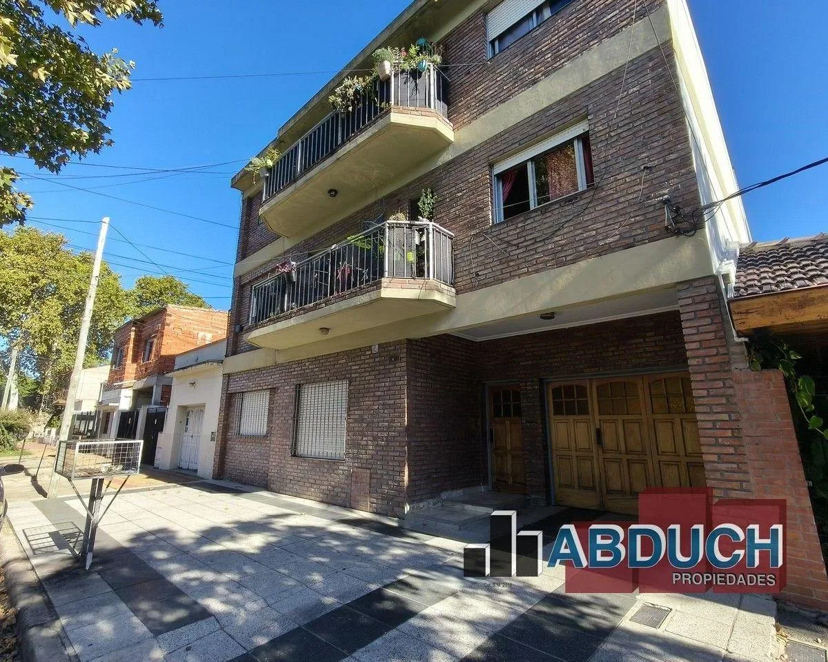 Departamento de 2 ambientes con balcón en General San Martín