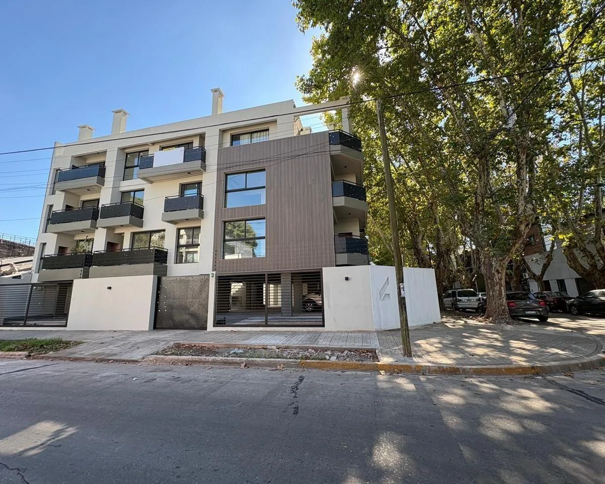 Departamento de 2 ambientes a estrenar con balcón y cochera doble en San Isidro