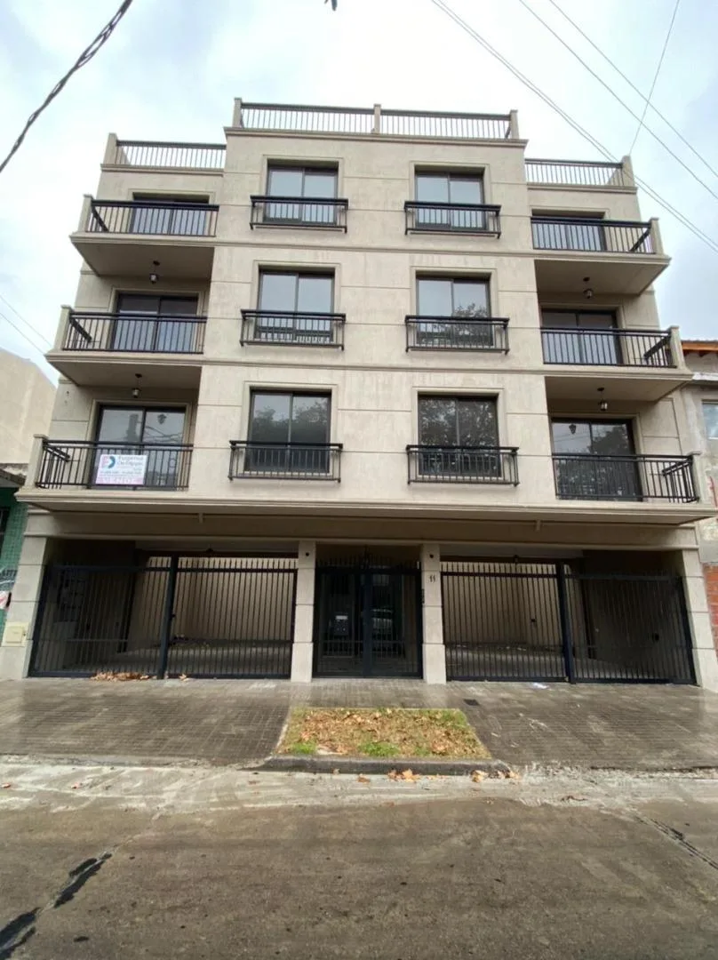 Apartamento de dois ambientes com 1 dormitório em Morón Sur