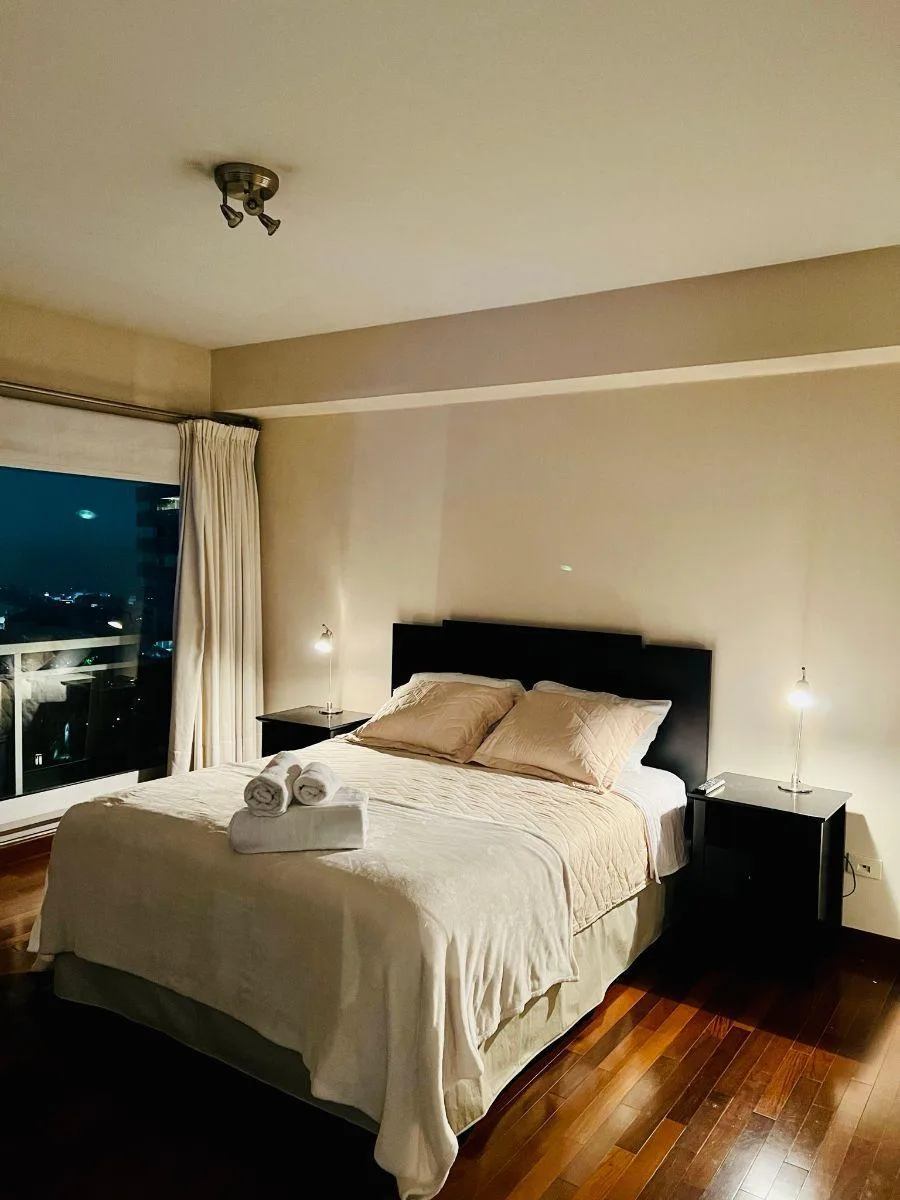 Departamento amoblado de 1 dormitorio en Flores