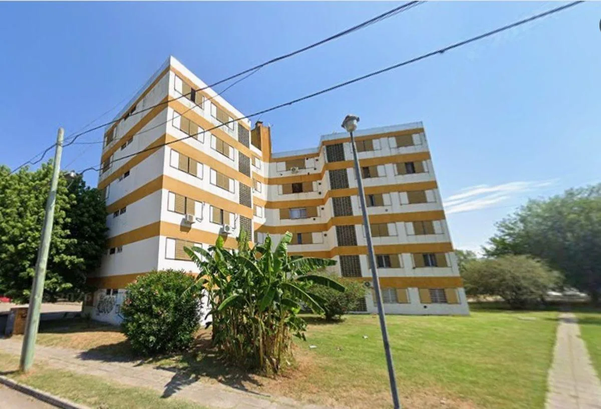 Departamento de 2 dormitorios en alquiler en Villa Elisa