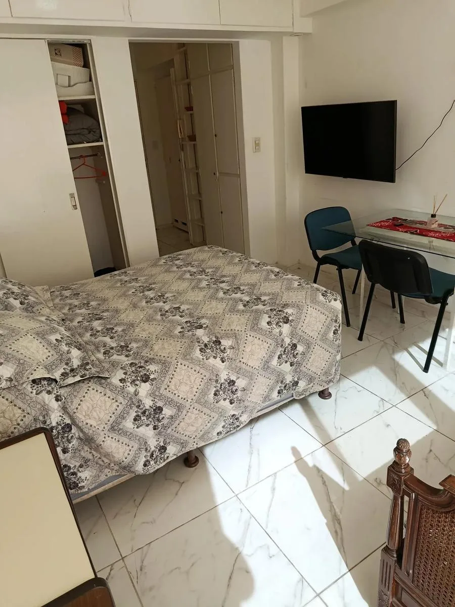 Kitnet mobiliada em Retiro para aluguel temporário