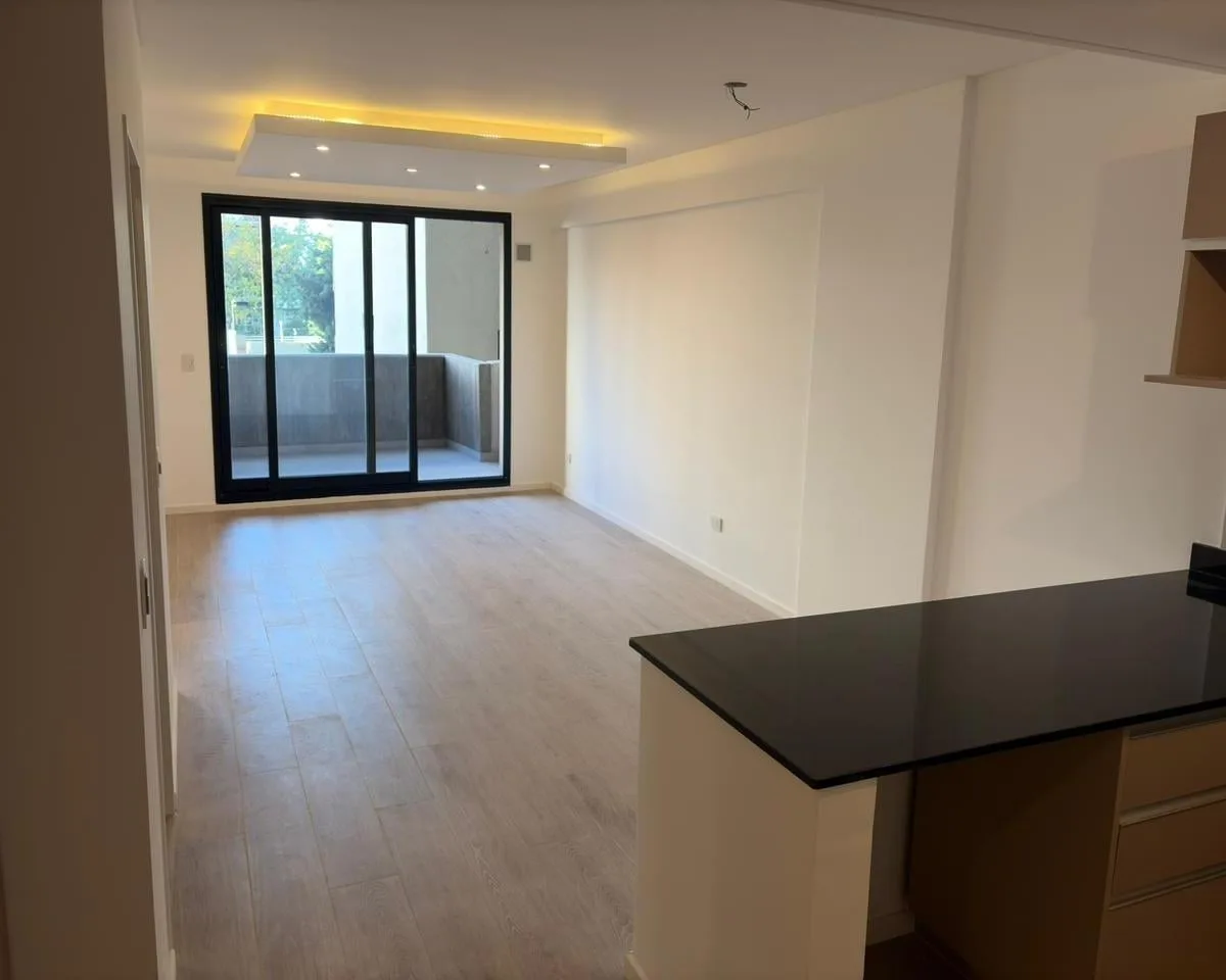 Departamento de 2 ambientes a estrenar con balcón en Caballito