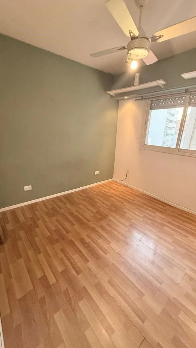 Апартаменты с 2 спальнями в Lanús, 3 комнаты в башне