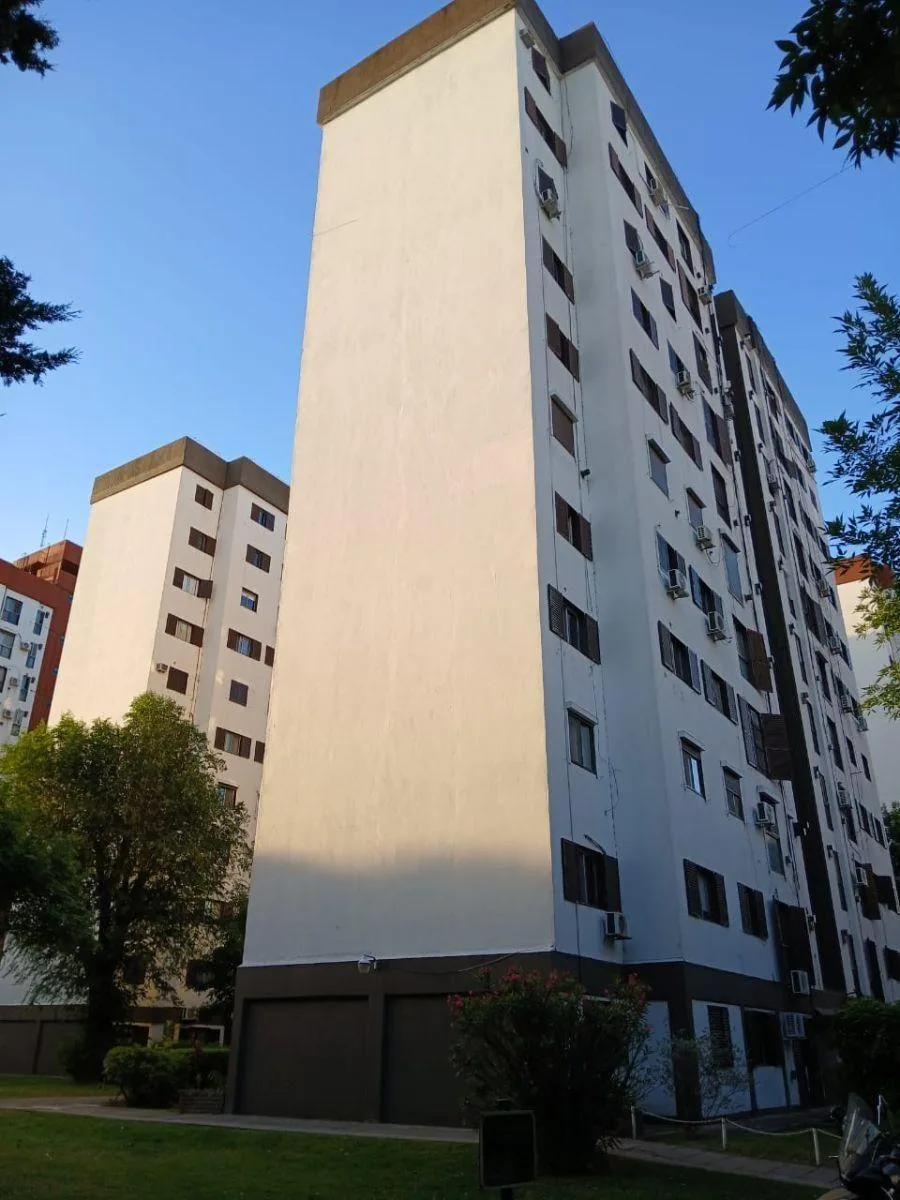 Departamento de 3 ambientes en planta baja al frente en Avellaneda