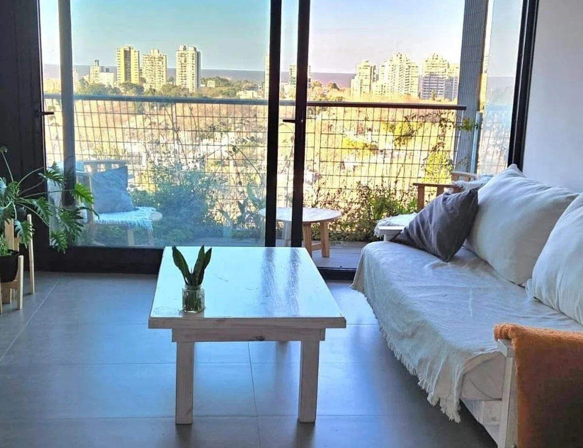 Квартира-студия на верхнем этаже в Vicente López с видом на реку