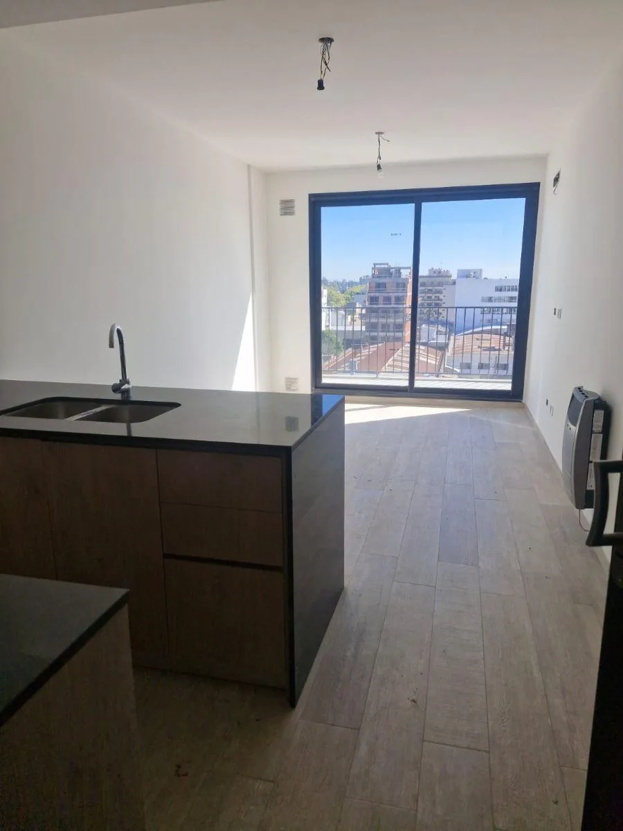 Апартаменты с 2 спальнями в Villa Devoto, новая постройка с балконом