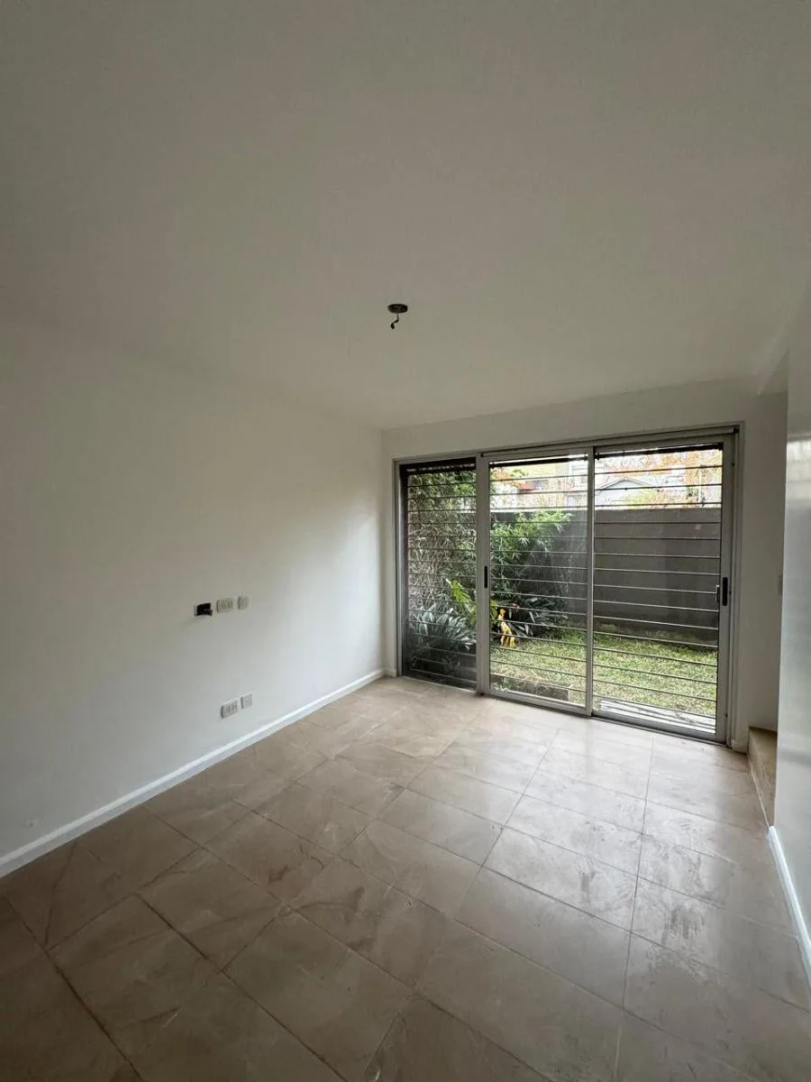 Dúplex de 2 dormitorios en Green Oak Tigre