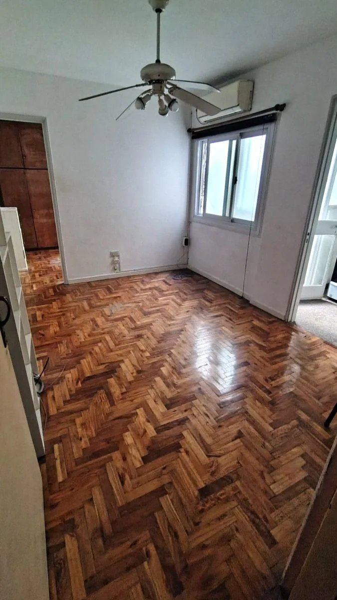 Apartamento de 2 ambientes de fundos em Balvanera