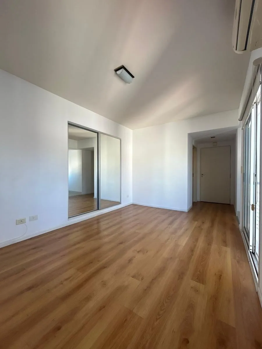 Studio apartment in Almagro with amenities