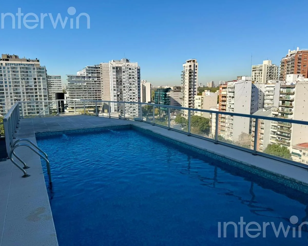 Apartamento de dois ambientes com varanda em Olivos