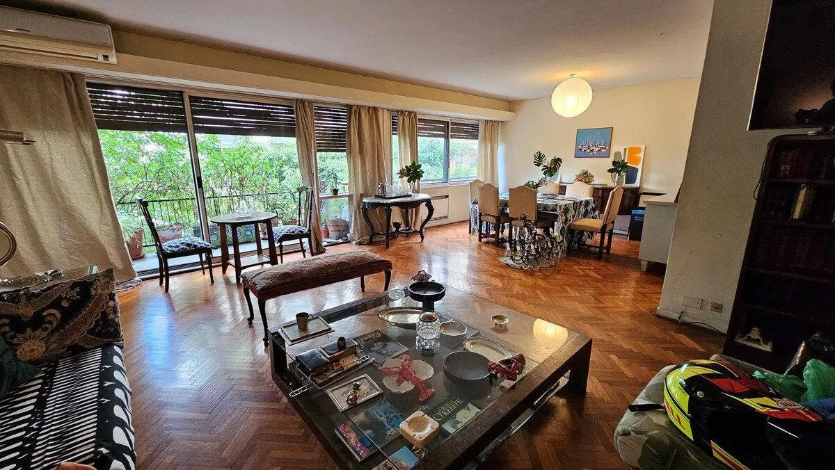 Apartamento de quatro dormitórios em Recoleta