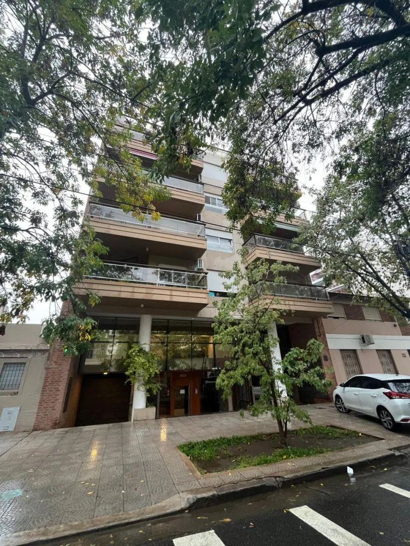 Departamento de 2 ambientes con balcón al contrafrente en Villa del Parque