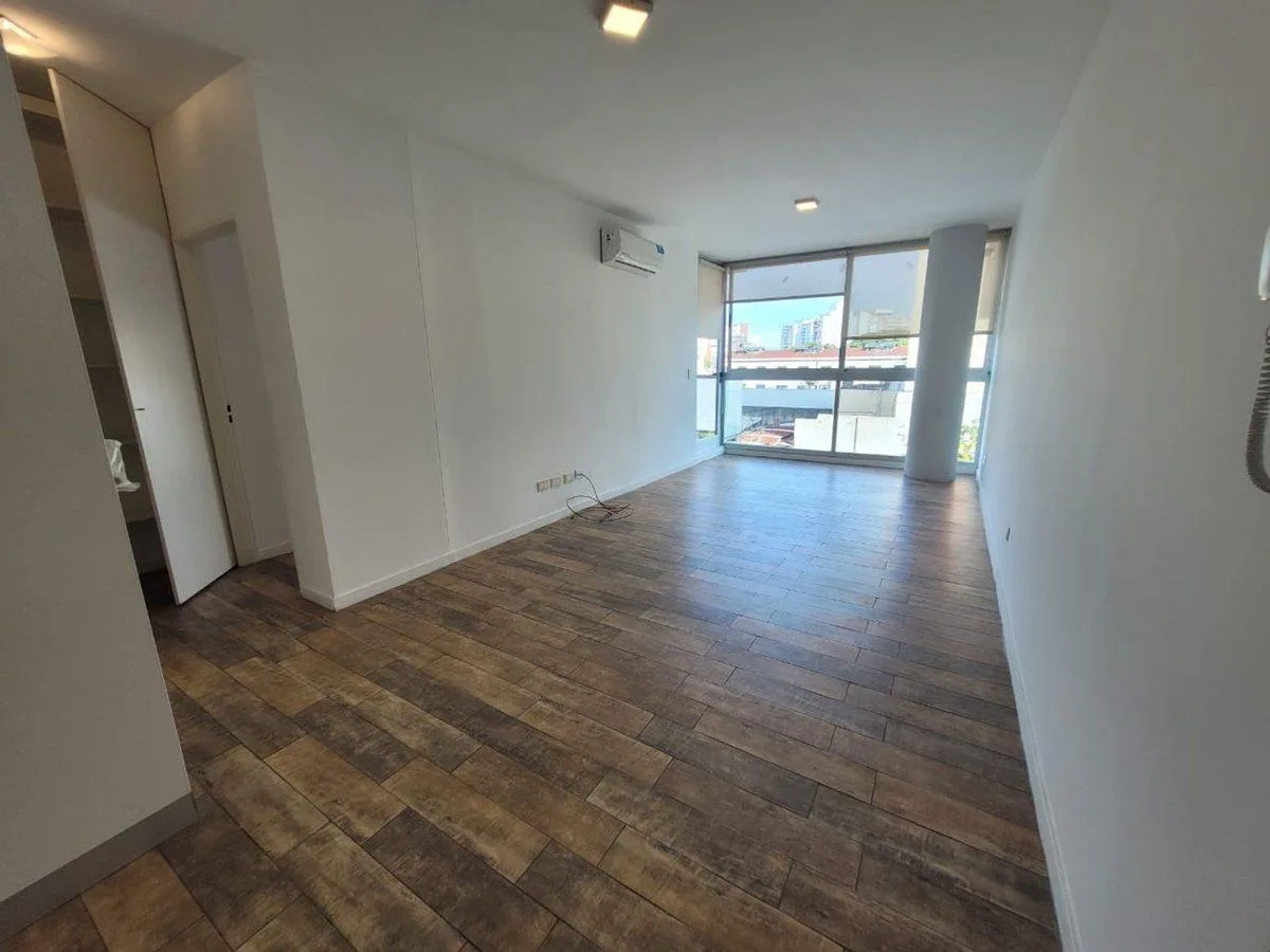 Apartamento de dois ambientes com vaga em San Telmo