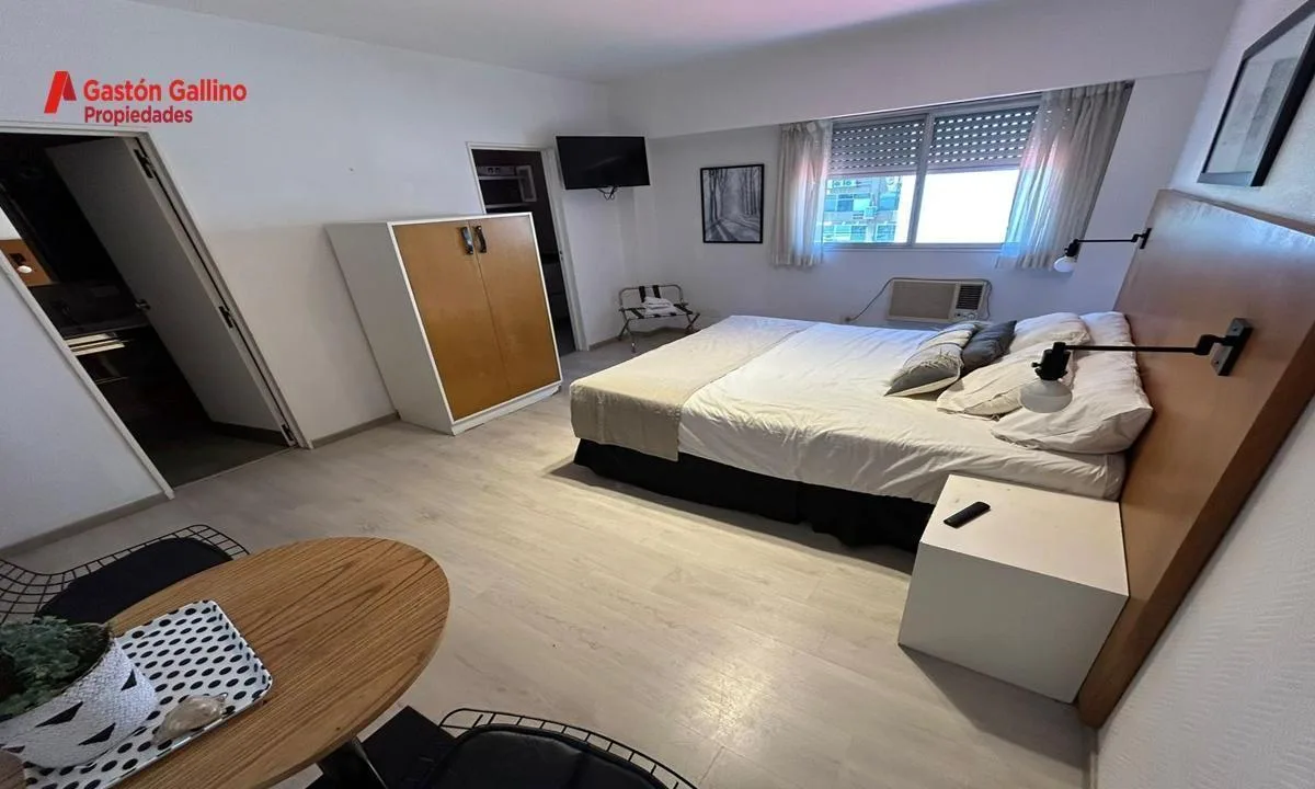 Kitnet mobiliado de um ambiente em Retiro