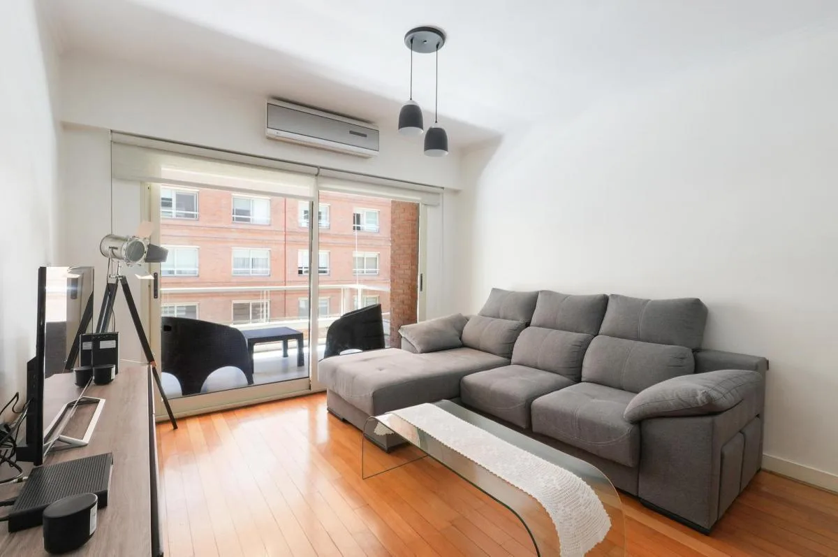 Departamento de 2 ambientes amoblado en Puerto Madero con cochera