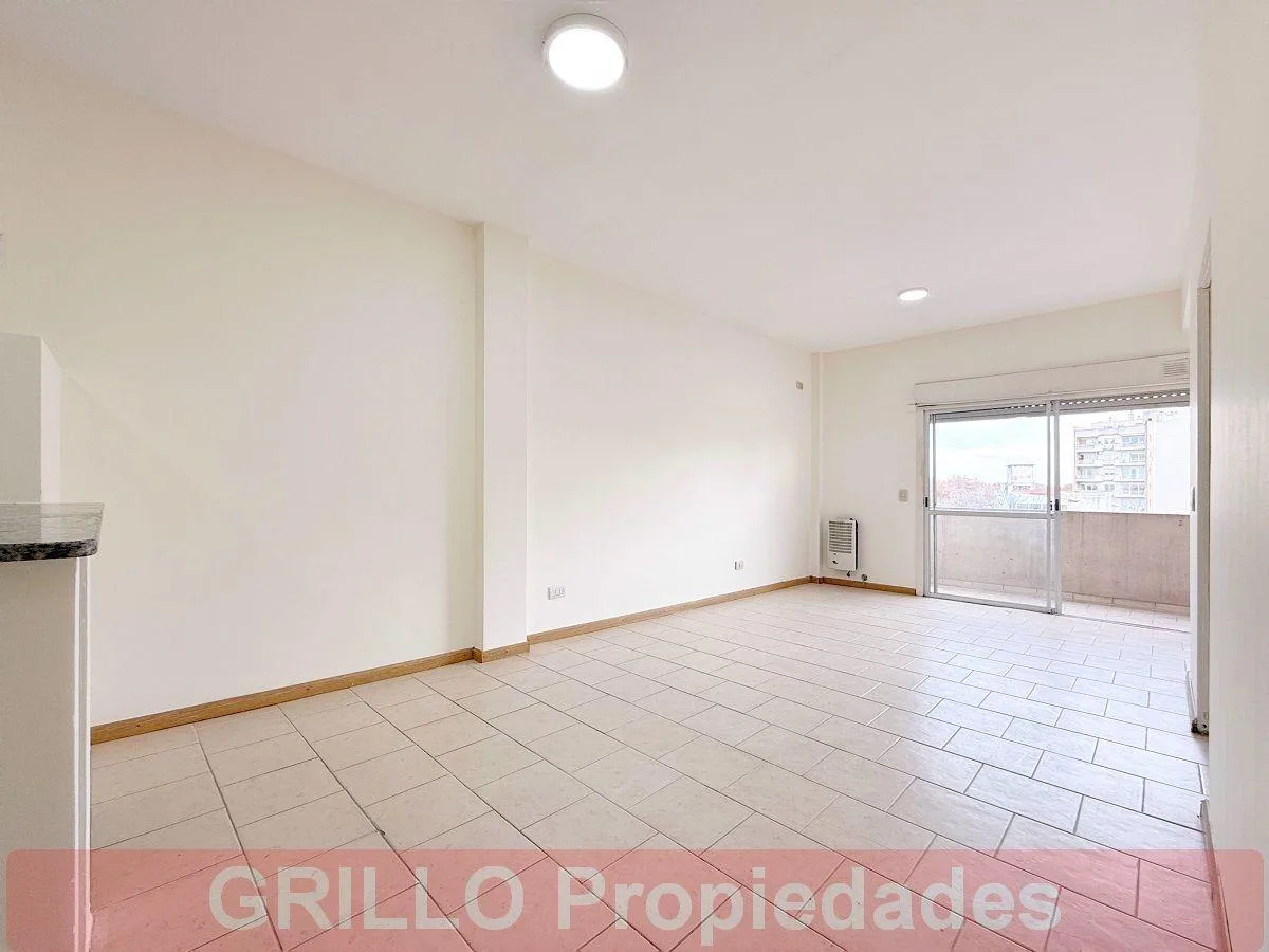 Bolaños 229. Departamento Monoambiente de 35 m&sup2;. Balcón. Bajas Expensas