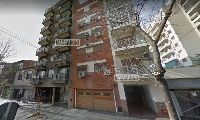Semipiso de 3 ambientes con 2 dormitorios en Villa Luro