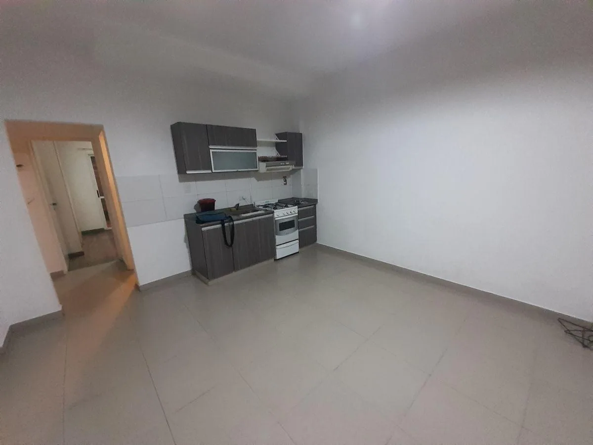 PH de 2 ambientes con 2 patios en Lanús Este