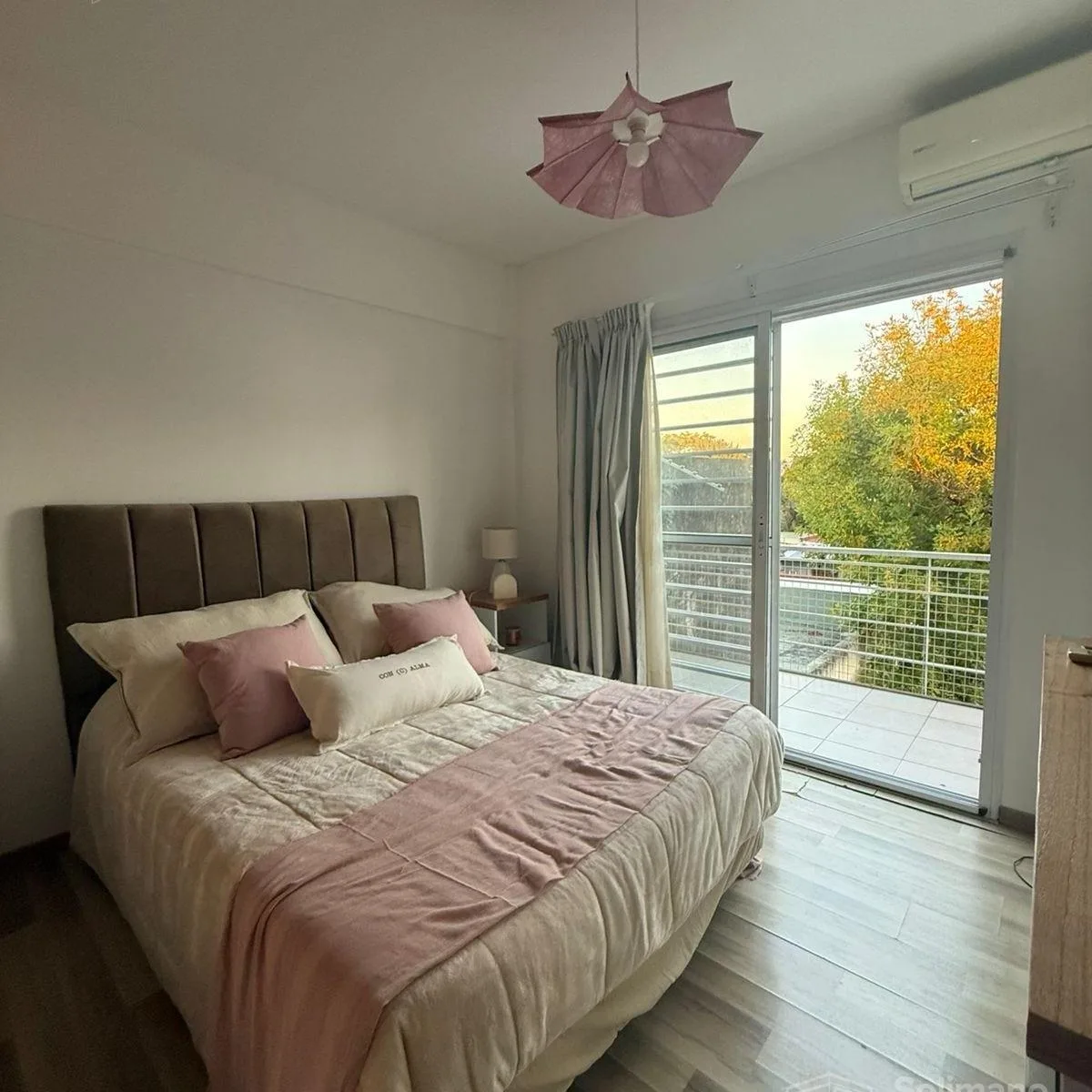 Furnished studio apartment with balcony in Florida, Vicente López