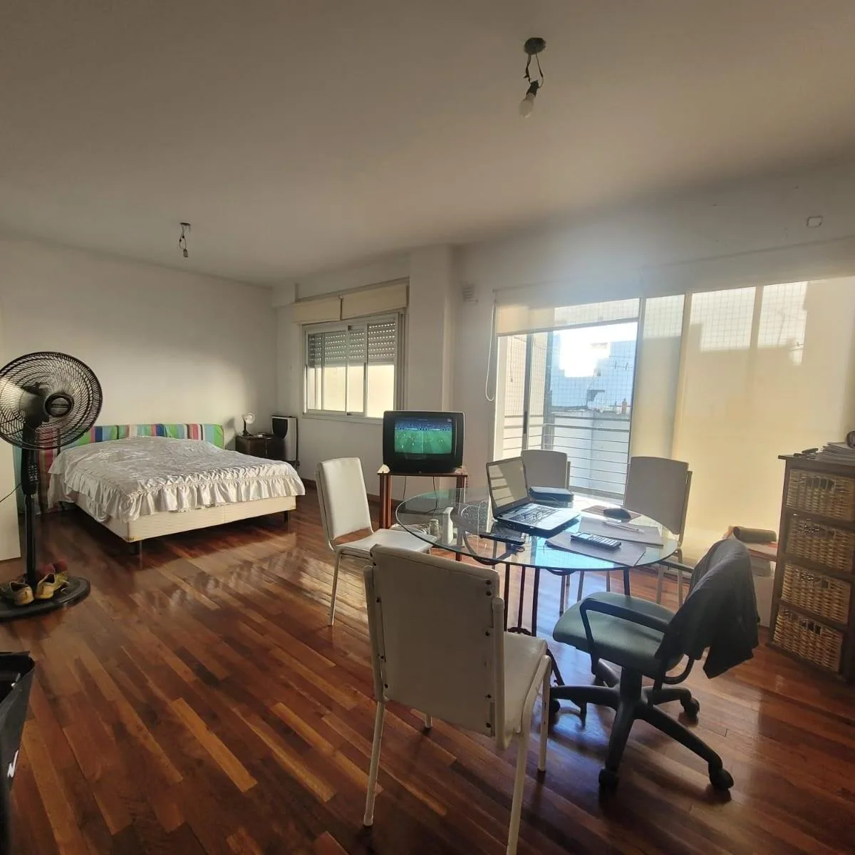 Divisible studio apartment with balcony in Almagro