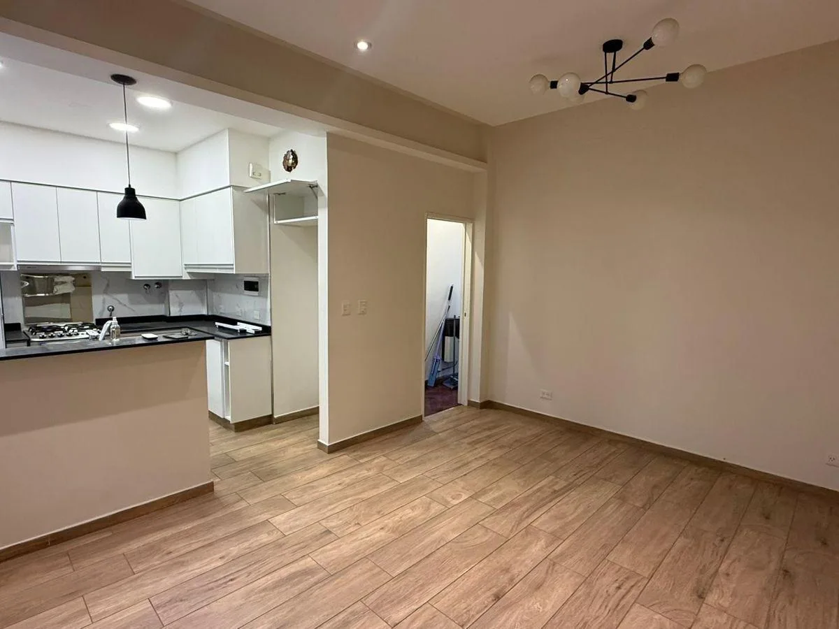 Departamento de 3 ambientes reciclado en Almagro