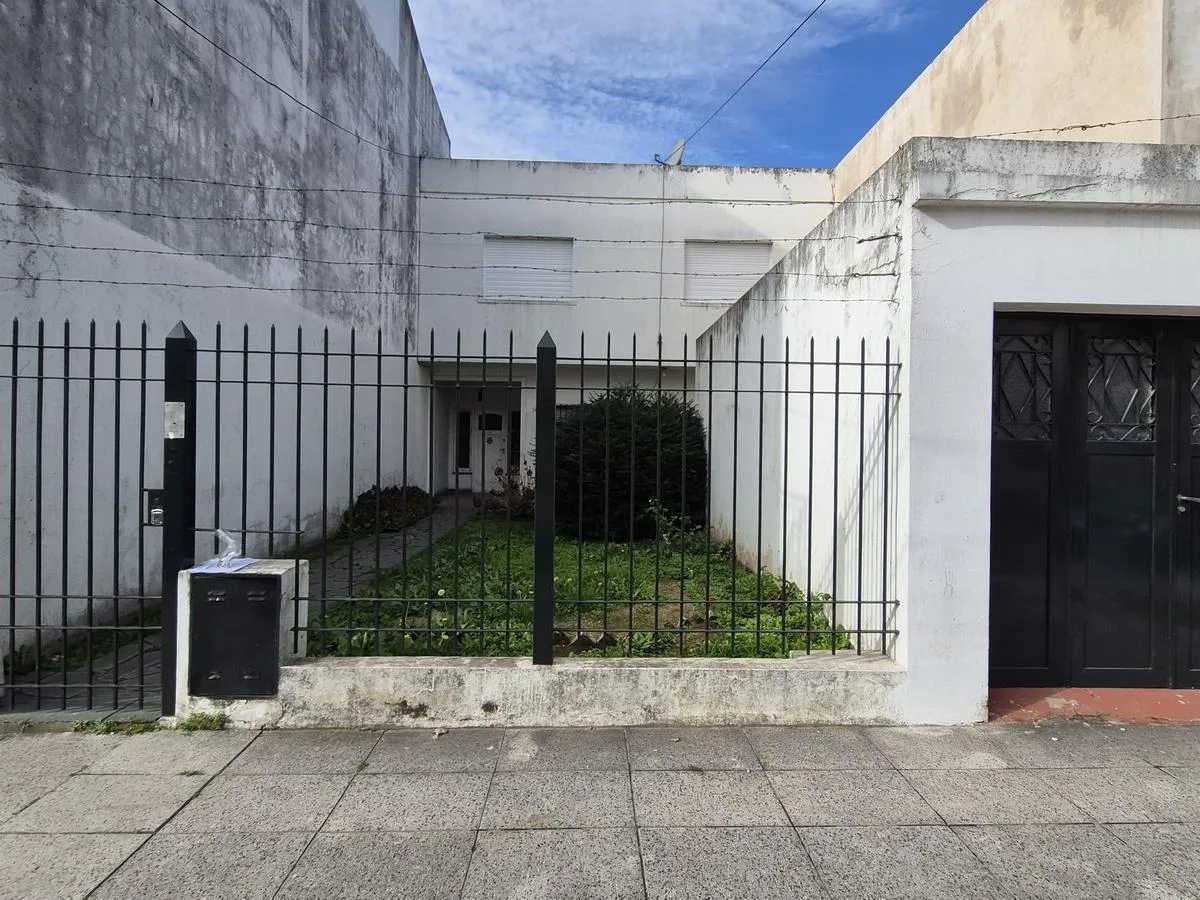 PH de 2 ambientes en planta baja al contrafrente en Villa Martelli